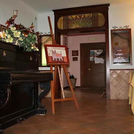 Salimbeni Casa rural *