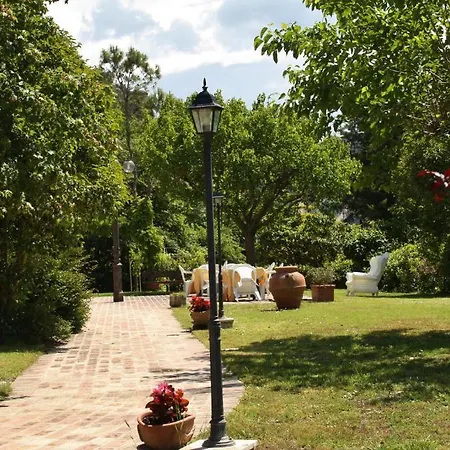 Salimbeni Landhaus *